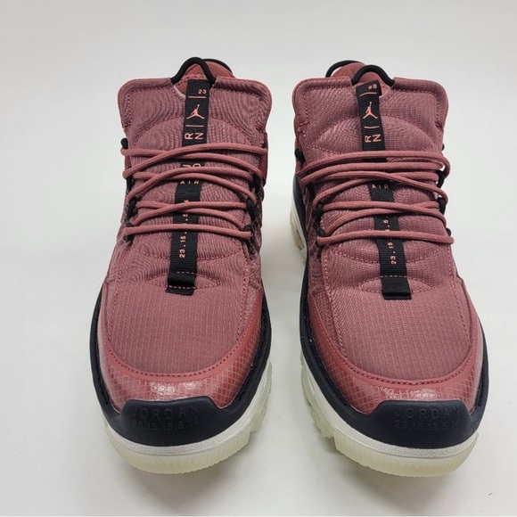 Nike Jordan Air Mar Sail in red - Picture 2 of 8